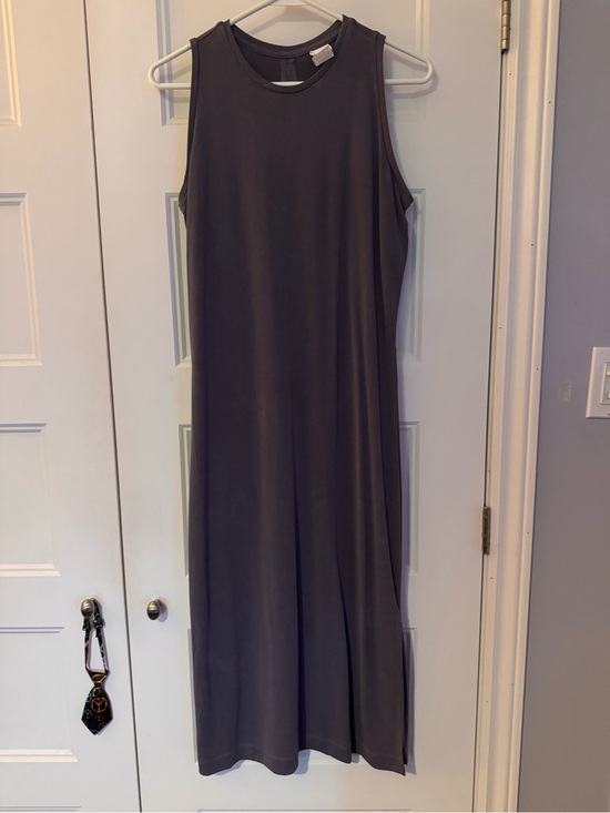 Lole Dresses & Skirts - Lole Sleeveless Midi Dress in Charcoal